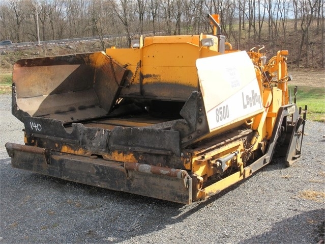 Pavers Leeboy L8500T