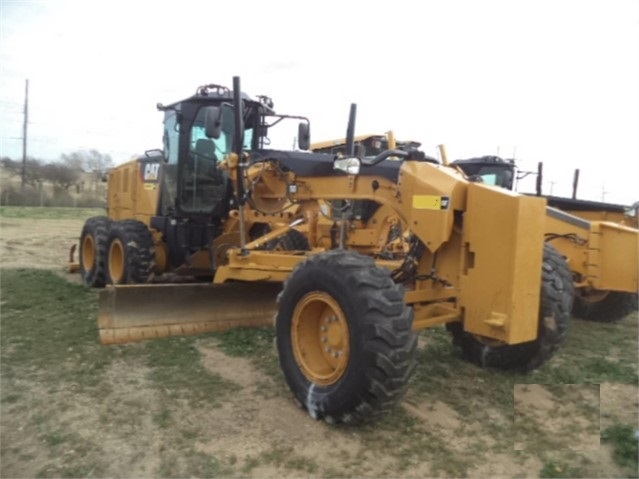 Motoconformadoras Caterpillar 140M de medio uso en venta Ref.: 1550616590614883 No. 2