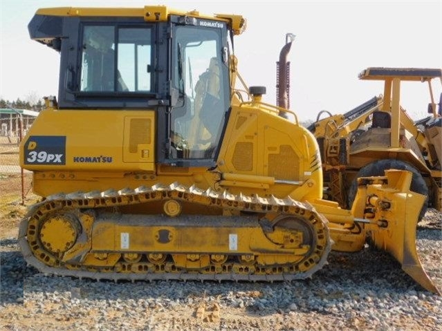 Tractores Sobre Orugas Komatsu D39PX en venta, usada Ref.: 1550787976223356 No. 3