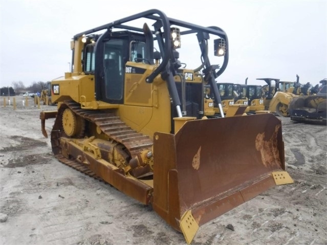 Tractores Sobre Orugas Caterpillar D6T usada a buen precio Ref.: 1552340524407593 No. 2