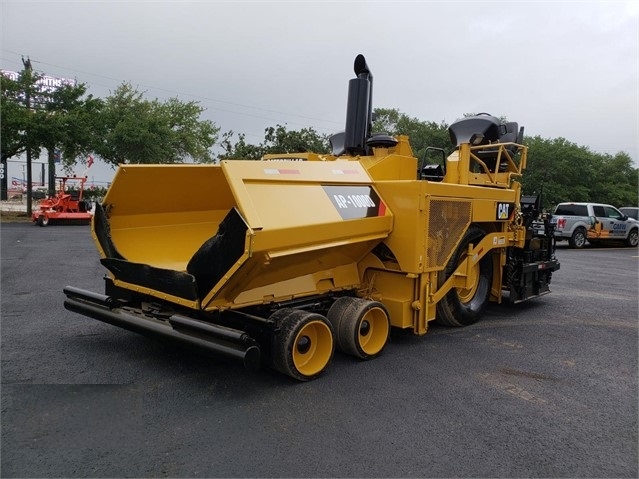 Pavimentadoras Caterpillar AP-1000D de medio uso en venta Ref.: 1552415900564640 No. 2