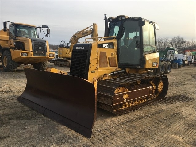 Dozers/tracks Caterpillar D5K