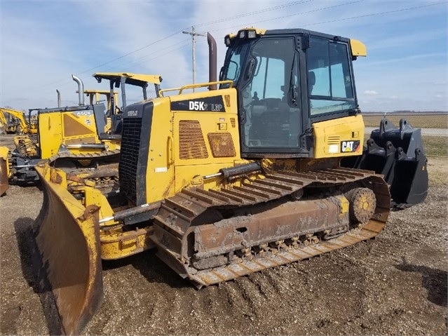 Dozers/tracks Caterpillar D5K