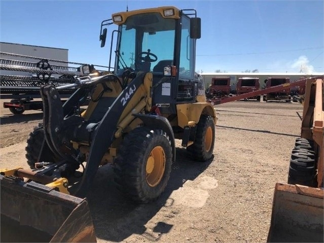 Cargadoras Sobre Ruedas Deere 244J