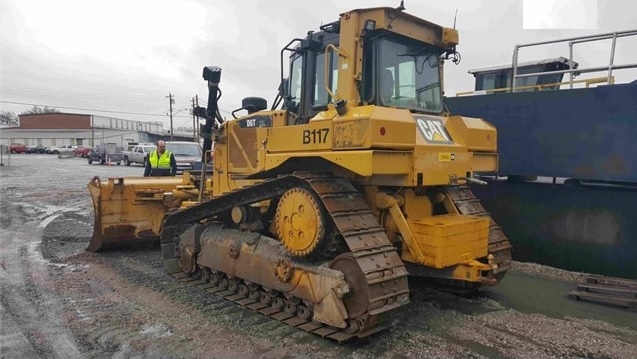 Dozers/tracks Caterpillar D6T