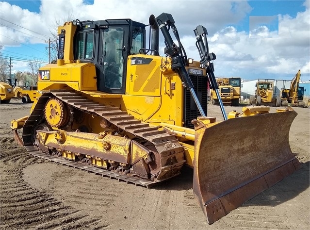 Dozers/tracks Caterpillar D6T