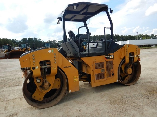 Compactadora Vibratoria Caterpillar CB54 usada de importacion Ref.: 1555382354532401 No. 4