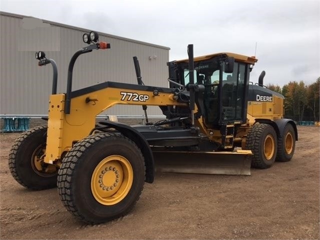 Motoconformadoras Deere 772GP