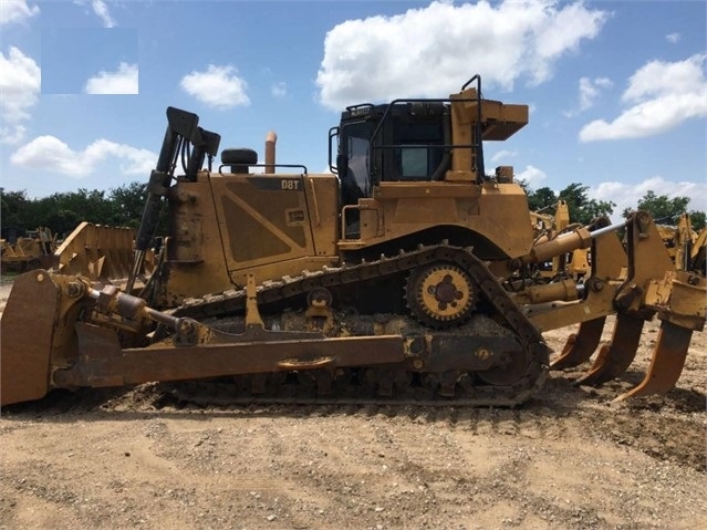 Dozers/tracks Caterpillar D8T