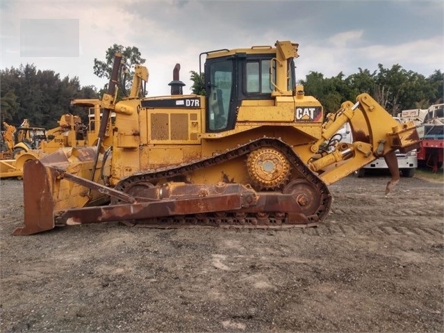 Tractores Sobre Orugas Caterpillar D7R en venta Ref.: 1559770586141211 No. 3