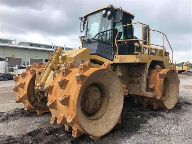 Compactadoras Suelos Y Rellenos Caterpillar 826H usada en buen es Ref.: 1560467209872558 No. 3