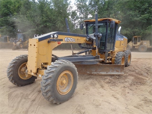 Motoconformadoras Deere 670G