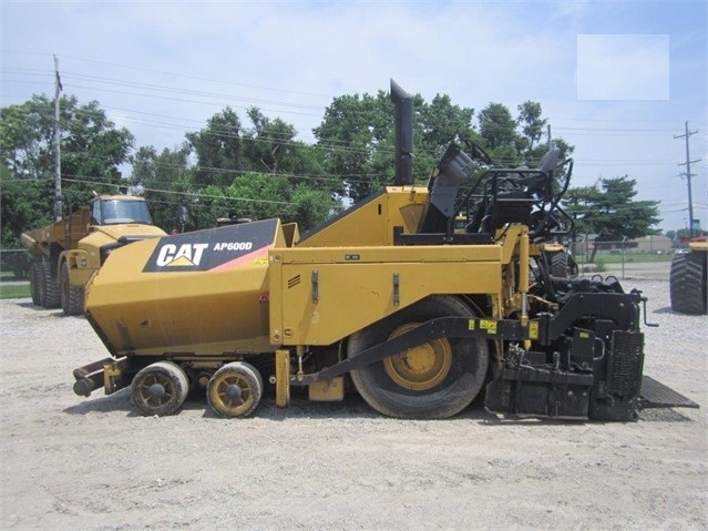 Pavimentadoras Caterpillar AP-600D de segunda mano Ref.: 1562945370894680 No. 3