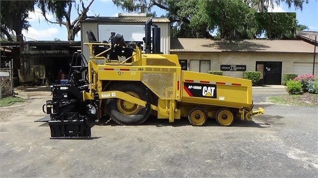 Pavimentadoras Caterpillar AP-1000D de segunda mano a la venta Ref.: 1562963071497316 No. 2