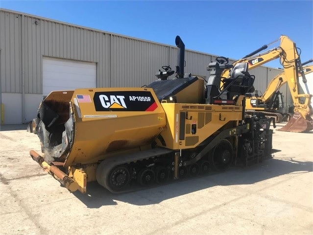 Pavimentadoras Caterpillar AP-1055F