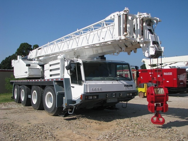 Gruas Tadano ATF1000XL de medio uso en venta Ref.: 1563468116799776 No. 2