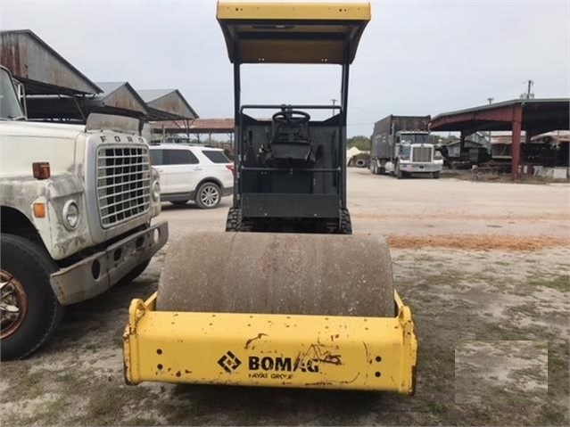 Compactadora Vibratoria Bomag BW145D seminueva en perfecto estado Ref.: 1564078848743105 No. 2