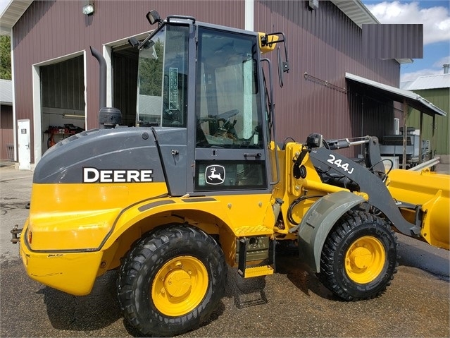 Cargadoras Sobre Ruedas Deere 244J