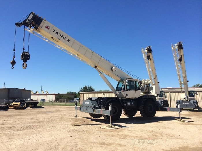 Cranes Terex RT555