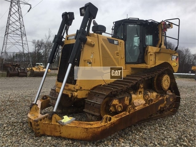 Dozers/tracks Caterpillar D8T