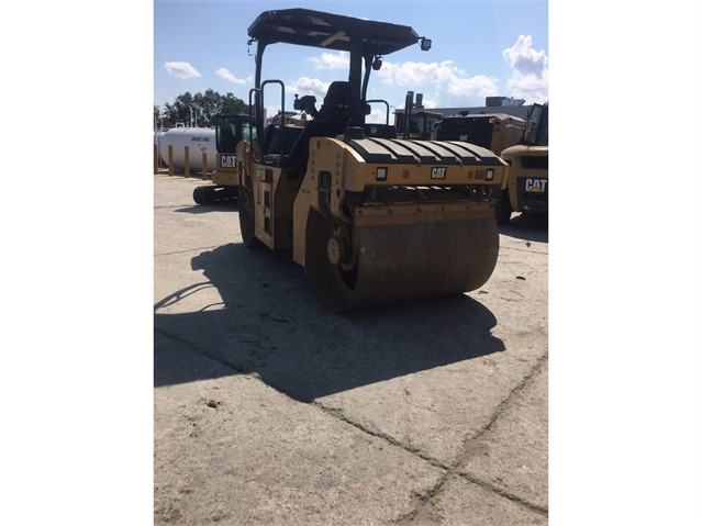 Compactadora Vibratoria Caterpillar CB54 seminueva en venta Ref.: 1567019910503618 No. 3