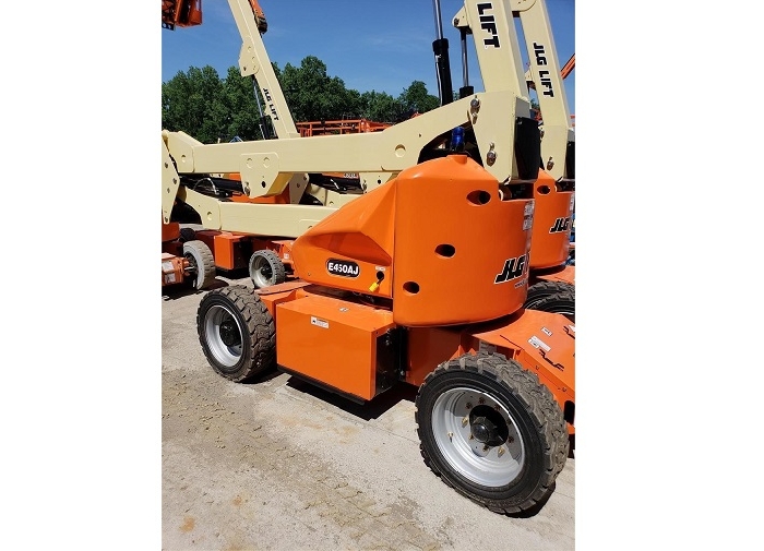 Plataformas Elevadoras Jlg E450AJ de medio uso en venta Ref.: 1567535777916223 No. 2