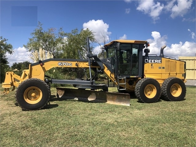 Motoconformadoras Deere 670G