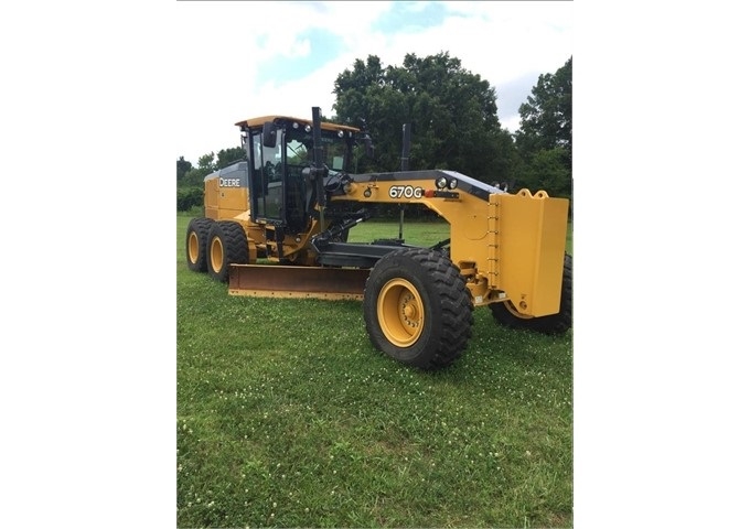 Motoconformadoras Deere 670G seminueva en perfecto estado Ref.: 1568830452816512 No. 2