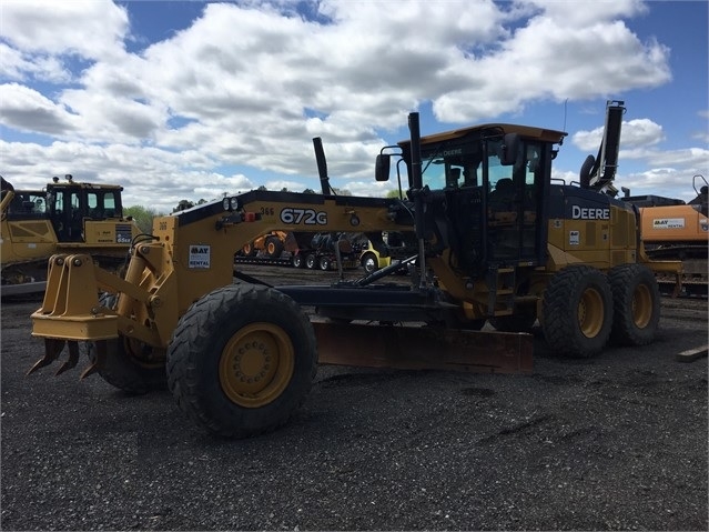 Motoconformadoras Deere 672G