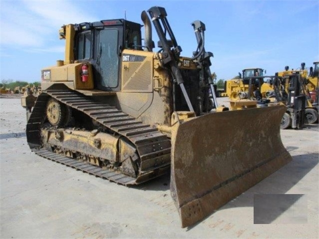 Dozers/tracks Caterpillar D6T