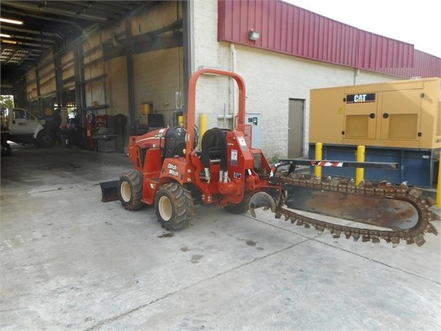 Zanjadora Ditch Witch RT45 de segunda mano en venta Ref.: 1569275016885532 No. 2