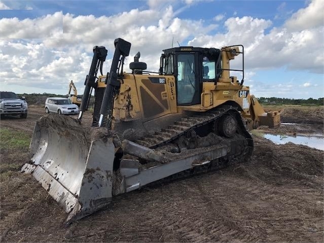 Dozers/tracks Caterpillar D8T