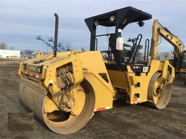 Compactadora Vibratoria Caterpillar CB-534D en buenas condiciones Ref.: 1569551590844230 No. 3