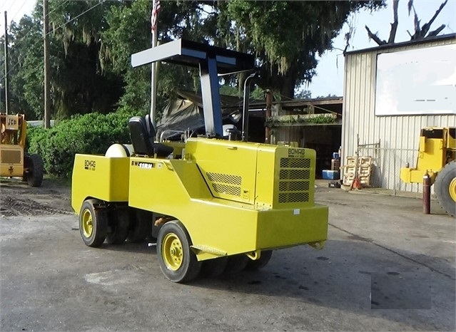 Compactadora Con Llantas Bomag BW11RH en venta Ref.: 1569942656574080 No. 2