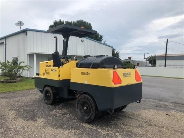 Compactadora Con Llantas Bomag BW11RH en venta, usada Ref.: 1569945252686141 No. 4