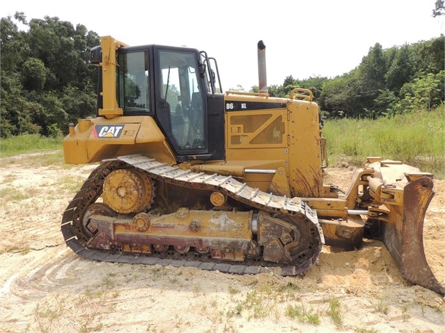 Dozers/tracks Caterpillar D6N