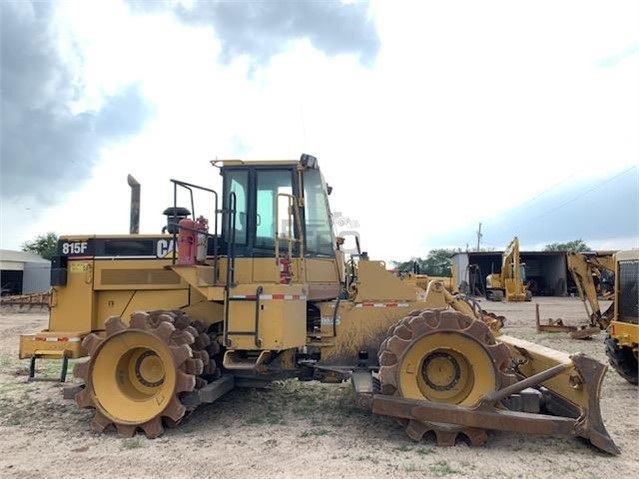 Compactadoras Suelos Y Rellenos Caterpillar 815F usada en buen es Ref.: 1571328099388818 No. 2