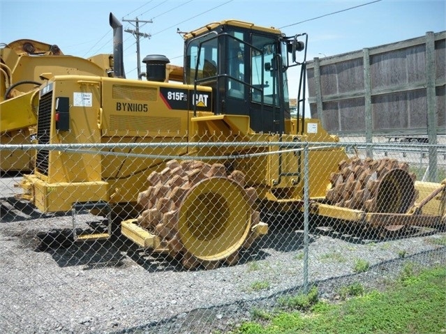 Compactadoras Suelos Y Rellenos Caterpillar 815F seminueva en per Ref.: 1571328405609432 No. 2