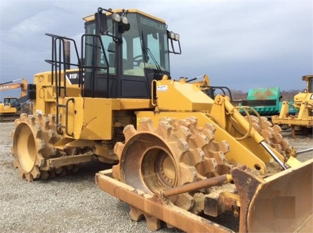 Compactadoras Suelos Y Rellenos Caterpillar 815F en venta Ref.: 1571328671015286 No. 2