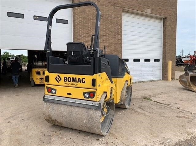 Compactadora Vibratoria Bomag BW138AD en venta Ref.: 1571757084636383 No. 4