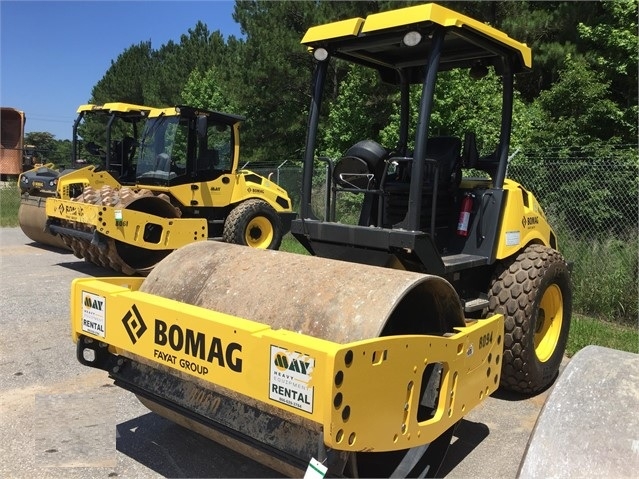 Compactadora Vibratoria Bomag BW177D