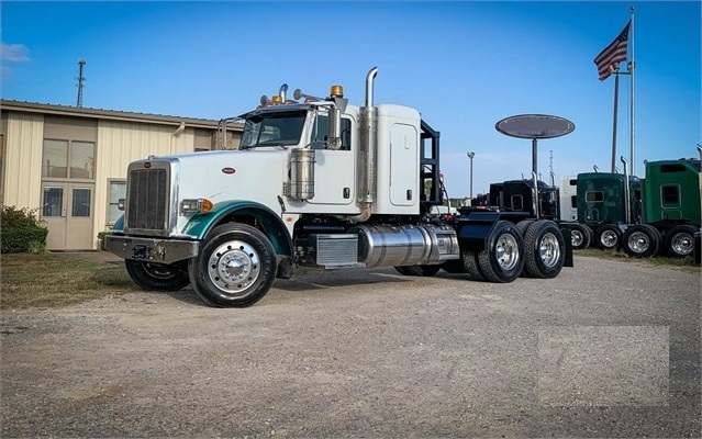 Off Road Truck Peterbilt 367