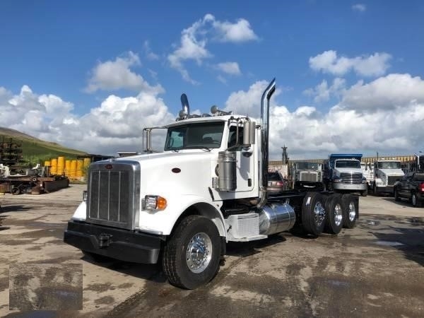 Camiones De Carga Peterbilt 367