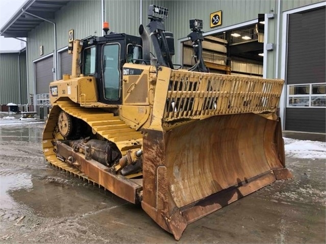 Dozers/tracks Caterpillar D6T