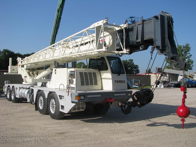 Gruas Terex T560 de bajo costo Ref.: 1577401733982308 No. 2