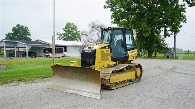 Dozers/tracks Caterpillar D5K