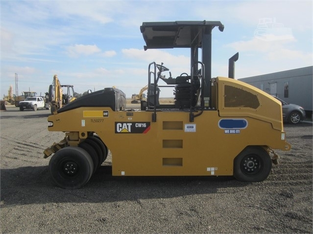 Compactors Tires Asphalt Caterpillar CW16