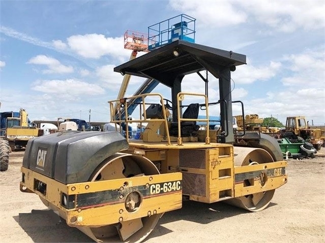 Vibratory Compactors Caterpillar CB-634C