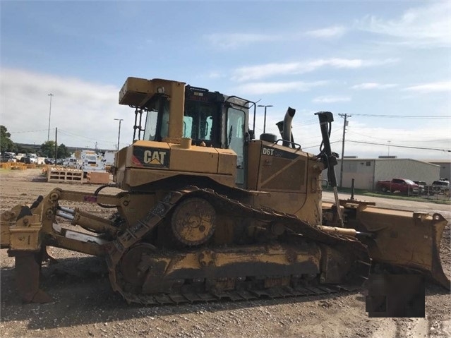 Dozers/tracks Caterpillar D6T