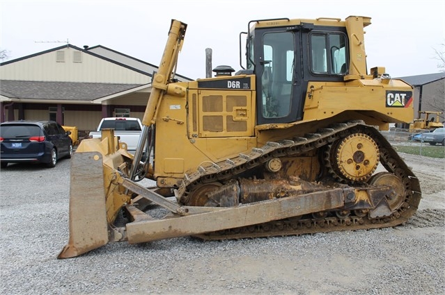 Dozers/tracks Caterpillar D6R